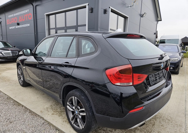 BMW X1 cena 30500 przebieg: 210000, rok produkcji 2011 z Skawina małe 106